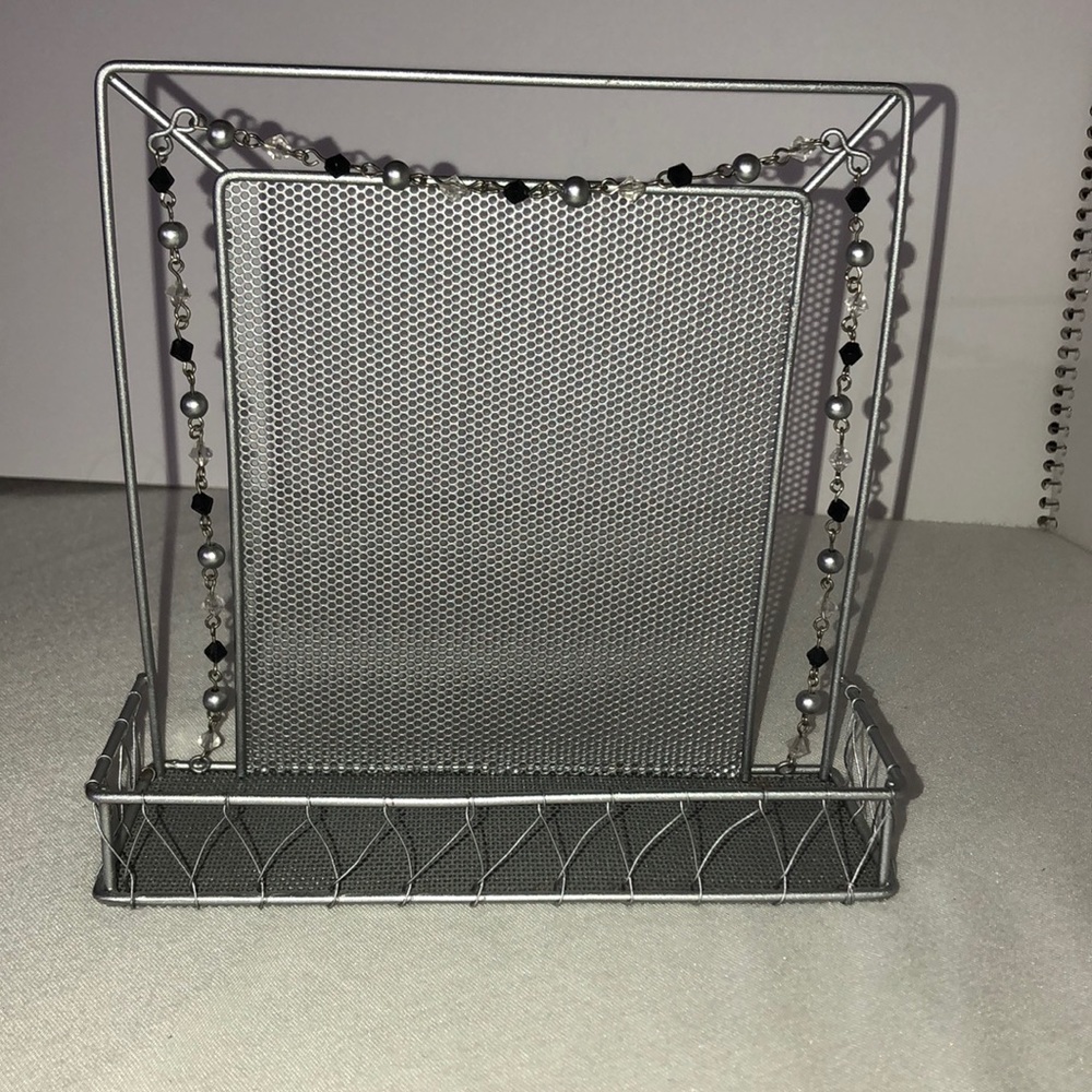 Earring Tree with basket in front